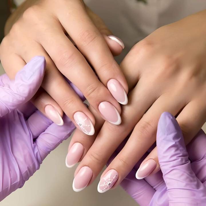 Soin manicure Martinique